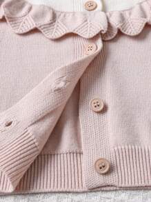 SHEIN 2 件套女婴花卉刺绣毛衣和裤子套装，复古农舍风格褶边针织服装