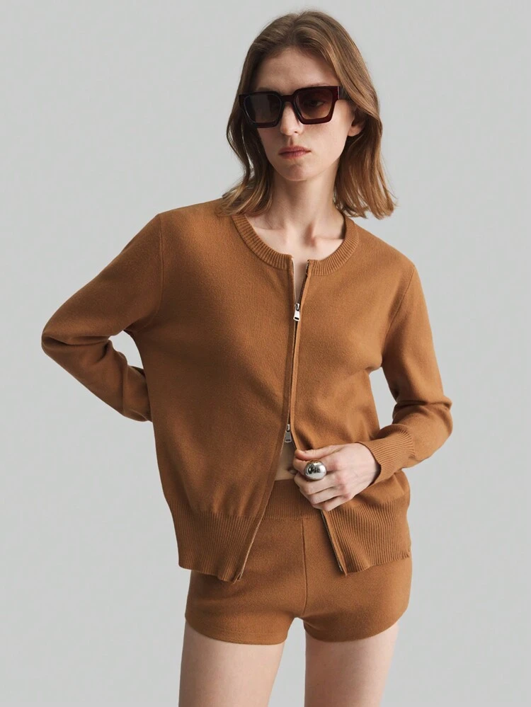 Women's Beige Simple And Fashionable New Year Spring Casual Solid Color Dual Zipper Cardigan & Shorts 2 Pieces Set