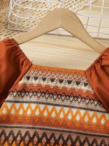 2 件套年轻女孩休闲时尚刺绣荷叶边灯笼袖上衣和裤子套装，适合春秋季节