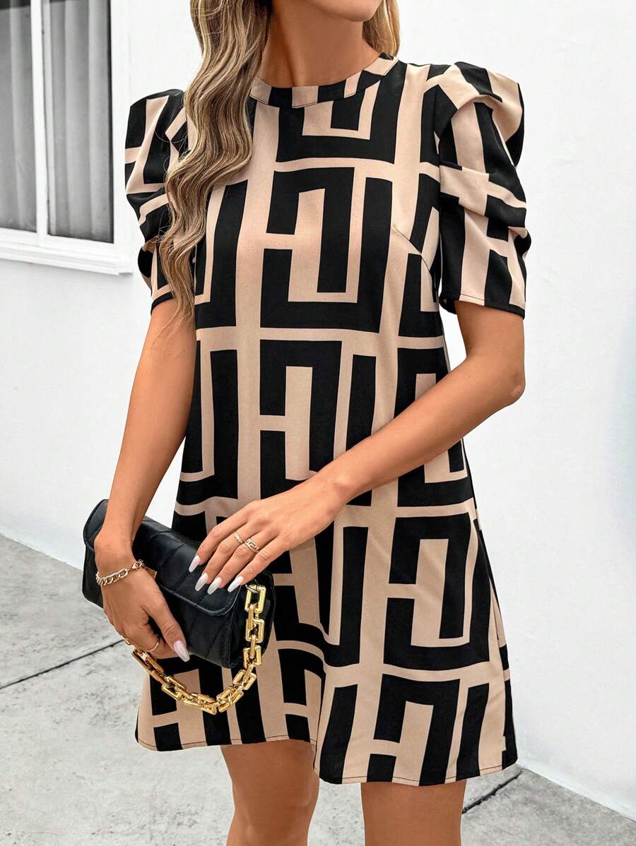 SHEIN Clasi 女士优雅黑棕色几何图案羊腿袖圆领宽松 A 字短款休闲迷你连衣裙