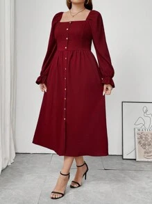 SHEIN Frenchy Robe longue ajustée en coupe simple, romantique et élégante à col carré. Convient pour la Saint-Valentin, le Ramadan et le port quotidien. Tailles grandes - Rouge foncé - Voir 1