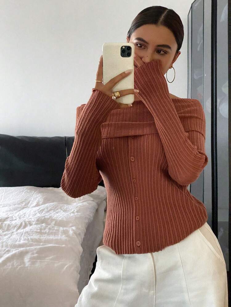 1pc Women Solid Color V-Neck Long Sleeve Slim Fit Sweater,Fall Clothes Off The Shoulder