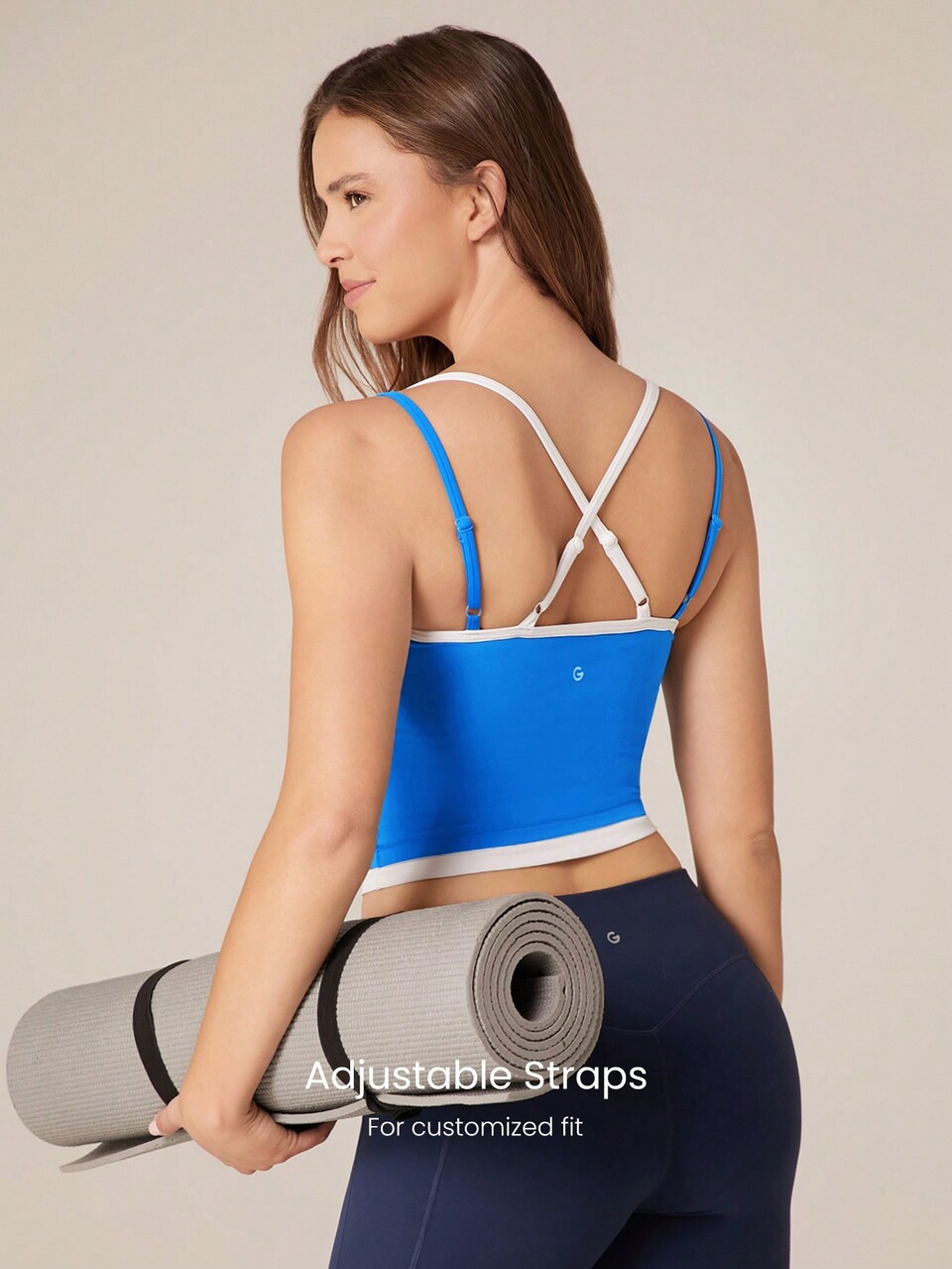 Top deportivo sin mangas de dos tonos FeatherFit™ con tirantes de espagueti y escote largo, de bajo impacto, adecuado para yoga y uso diario