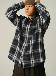 DAZY Men's Oversized Plaid Casual Loose Fit College Style Shirt