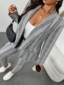 SHEIN Essnce Plus Size Women's And Fashion Casual Comfortable Basic Daily Black And White Plaid Long-Sleeved Suit Jacket And Leggings Two Pieces Set,Women Blazer Set,Work Clothes,Curve Office Wear,Pants Set,Business Casual Women,Old Money Style Women,Office Spring - Black and White - View 4
