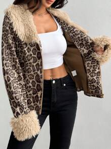 Flirla Chaqueta con cuello y puños de piel sintética con estampado de leopardo, de moda para el otoño