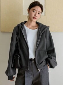 Dazy-Less 女士纯色宽松休闲简约连帽短款运动衫连帽衫，秋季服装拉链夹克 - 深灰色 - 查看 9