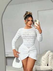 SHEIN SXY 女士纯色圆领白色长袖扭纹荷叶边下摆紧身迷你连衣裙 - 白色 - 查看 3