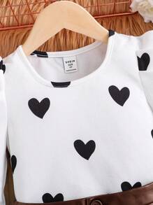 SHEIN Bộ 2 món: Áo crop top tay lỡ họa tiết trái tim đan & quần short da PU trơn dệt cho bé gái - màu nâu - Xem 6