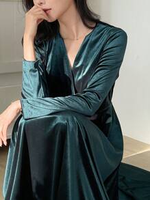 DAZY Robe longue en velours vintage élégante avec col en V enveloppant et taille cintrée pour femmes, robe longue à manches longues pour l'automne, robe de bal