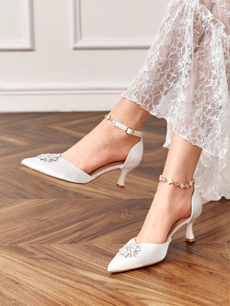 CUCCOO CHICEST Women's High Heel Pointed Toe Vintage Embroidery Fashion Back Strap Pumps Prom Heels