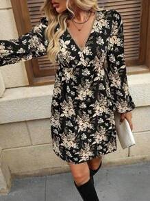 SHEIN LUNE Women's Casual V-Neck Ditsy Floral Long Sleeve Dress, Autumn/Winter Vacation Outfits Woman Beach Vacation