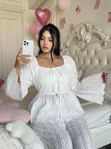 Flirla Blouse brodée avec nœud papillon, grande taille. Convient pour sortir, retour à l'école, rendez-vous, mode, décontracté, vacances, port quotidien, style campus, vacances à la plage