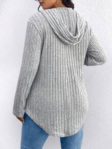 SHEIN LUNE 大码纯色连帽长袖上衣，简约时尚休闲日常穿着