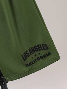 2 pezzi Set casual da ragazzo adolescente composto da t-shirt a maniche corte con stampa a lettera e scollo rotondo, e pantaloncini