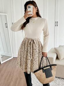 SHEIN Frenchy 大码优雅纹理华夫格子和花卉拼布 A 字连衣裙 - 杏色 - 查看 1