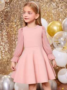 SHEIN Young Girl 1pc Fashion & Cute & Minimalist Elegant Knit Patchwork Chiffon Long Sleeve Dress, Autumn Mommy And Me Matching Outfits (Sold Separately) ,Elegant Long Sleeve Cake Dress, For Birthday Party, Vacation, Great For Casual & Daily Wear & School Daily In Autumn & Winter, For Christmas, Princess Dress,Sister And Me Matching.