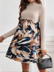 SHEIN Robe de maternité courte avec col montant, manches longues, finition nouée, en couleur unie pour femmes enceintes - Nude - Voir 4