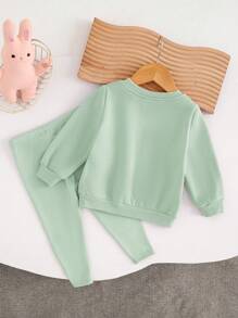 SHEIN LMoss Kids LMoss Baby Girl Cute Versatile Green Cartoon Embroidered Plush Strawberry Pattern Long Sleeve Sweatshirt & Elastic Waist Leggings Set, Autumn/Winter - Green - View 2