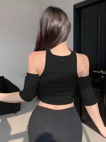 DAZY 女款時尚性感露肩掛脖短版上衣，返校穿搭掛脖上衣 - 黑色 - 查看 3