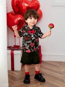 SHEIN 2pcs Baby Boy Valentine's Day Heart & Letter Graphic Contrast Color Bow Collar Short Sleeve Shirt & Elastic Waist Shorts Set, Suitable For Valentine's Day Party & New Year