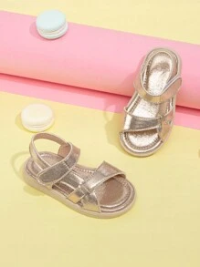 1 双时尚金属钩环女童平底凉鞋 - 金色 - 查看 2