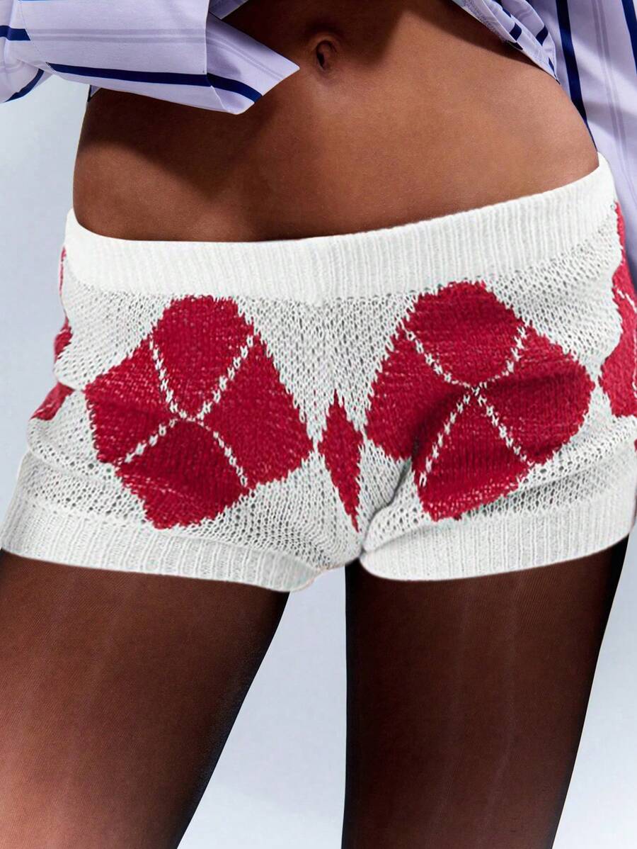 SHEIN Unity Knit Diamond Plaid Hot Pants Christmas Clothes Women New Year