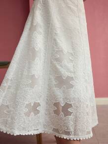 MOTF PREMIUM FLORAL EMBROIDERY A LINE SKIRT - White - View 2