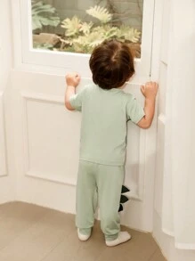 SHEIN 2pcs/Set Baby Boys Cartoon Dinosaur Print Short Sleeve Tee + Elastic Waist Long Pants, Soft Breathable Sports Outfit, Casual Wear For Spring - Green - View 2