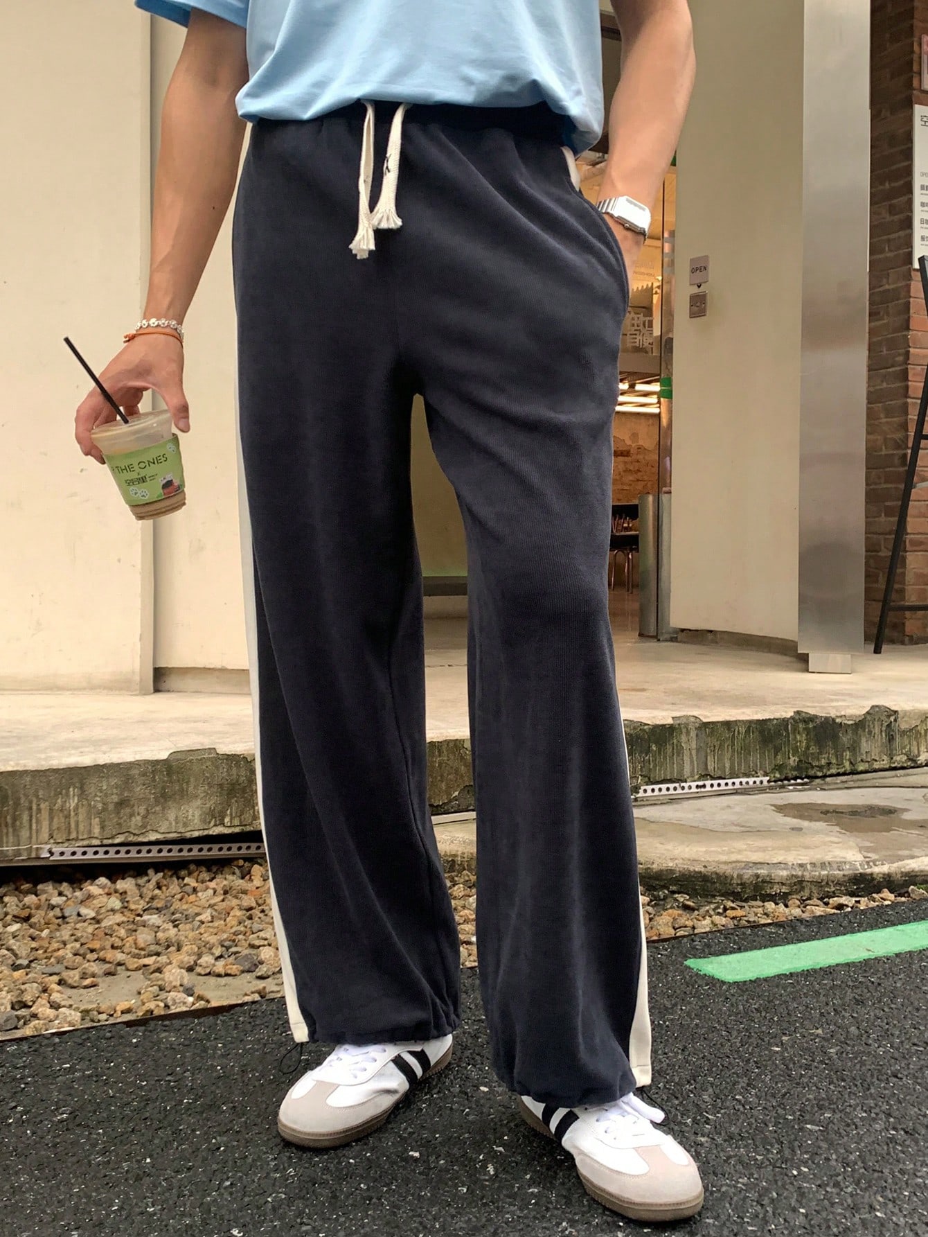 Manfinity Dauomo Men's Casual Solid Color Patchwork Drawstring Sweatpants