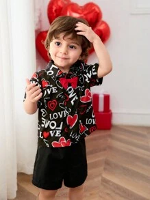 SHEIN 2pcs Baby Boy Valentine's Day Heart & Letter Graphic Contrast Color Bow Collar Short Sleeve Shirt & Elastic Waist Shorts Set, Suitable For Valentine's Day Party & New Year