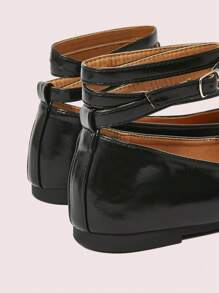 CUCCOO DOLLMOD Giày bệt mũi tròn cho nữ, giày đế bằng màu đen cổ điển đan chéo kiểu ballet ngày lễ tình nhân - màu đen - Xem 8