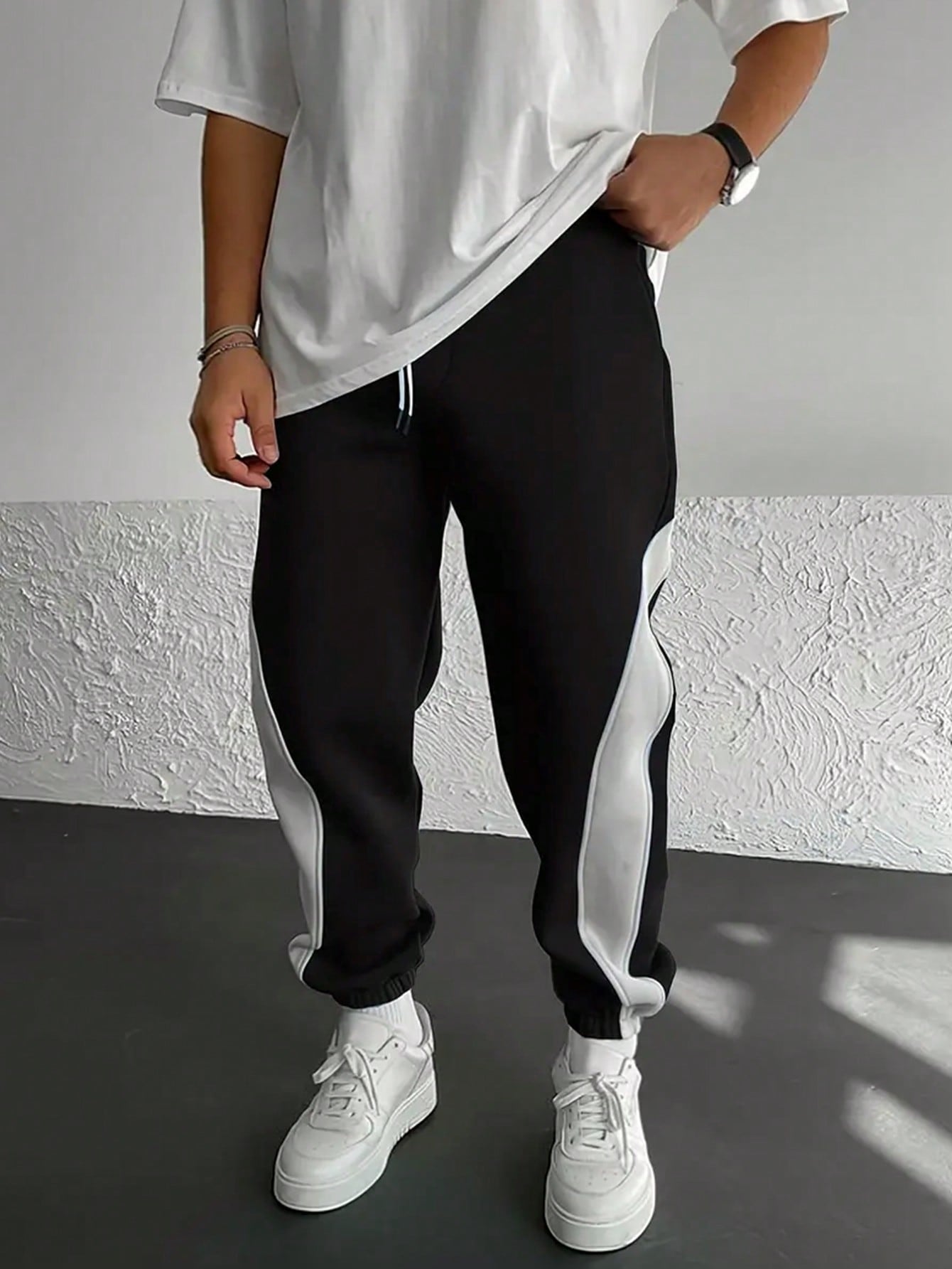 Manfinity Dauomo Men's Contrast Color Drawstring Waist Casual Jogger Pants