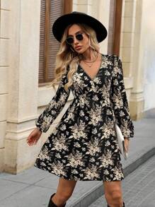 SHEIN LUNE Women's Casual V-Neck Ditsy Floral Long Sleeve Dress, Autumn/Winter Vacation Outfits Woman Beach Vacation