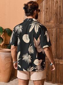 Manfinity VDAYZ Men's Plant Floral Print Short Sleeve Shirt And Solid Color Shorts Beach Outfit
