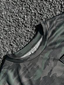 SHEIN T-shirt décontracté à manches longues col rond imprimé camouflage pour pré-ados