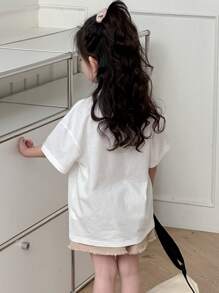 DAZY 年轻女孩圆领蝴蝶结设计休闲简约风格 T 恤，适合日常穿着，女孩夏季服装