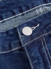 SHEIN ICON 大码蓝色性感街头服饰弹力喇叭牛仔裤 - 中等水洗藍 - 查看 3