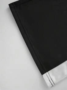 SHEIN Conjunto de 2 peças/conjunto de calças casuais de manga curta e flare para meninos adolescentes, roupa estilo punk rock de rua para o dia a dia, festa, festival de música, primavera/verão, letras góticas em inglês, contraste preto e branco