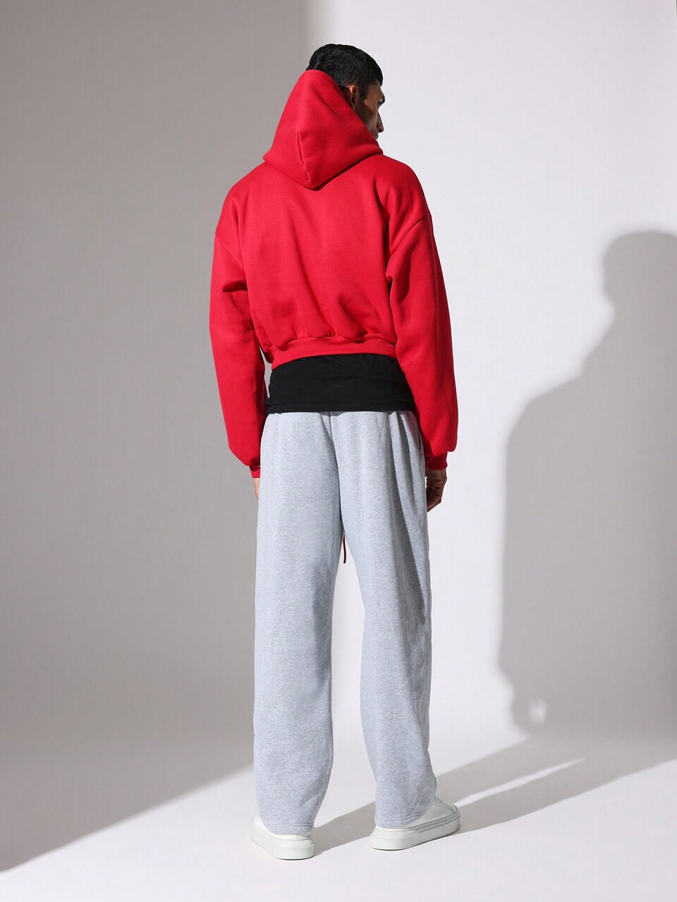 Sweat à capuche coupe courte avec pantalon de jogging à jambe droite et entrejambe bas