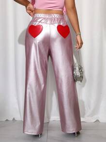 SHEIN ICON Calça Flare com Bolso em Formato de Coração em Couro PU Rosa Plus Size, Encontro no Dia dos Namorados, Calça Flare com Bolso em Formato de Coração - Rosa chiclete - Visão 2