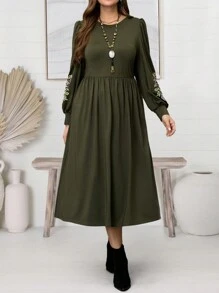 EMERY ROSE 大码花卉印花圆领长袖休闲连衣裙，适合春季、情人节、女士优雅服装 - 軍綠色 - 查看 1