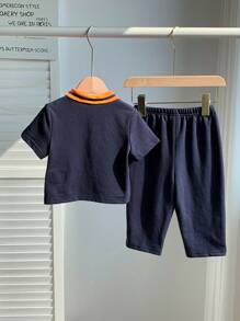 SHEIN Set di polo a contrasto navy e pantaloni con vita elastica per neonati/neonati, outfit estivo - Multicolore - Visualizzare 2