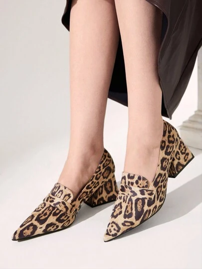 CUCCOO SZL 2024 New Black Pointy Toe Mid Heel Loafer Shoes For Women, Vintage Versatile European Size Plus Size With Rhinestone For Christmas And New Year Holiday Vibe Fall And Winter