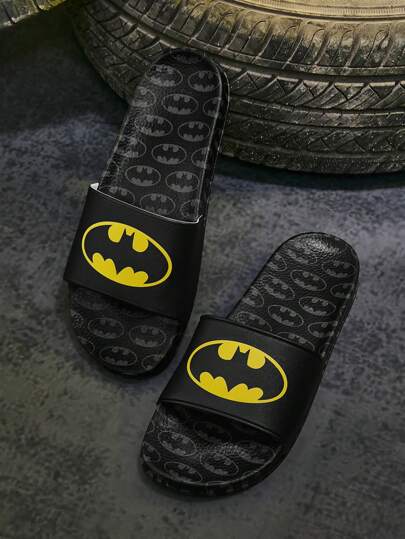 BATMAN X SHEIN Cartoon Muster PVC bequeme Hausschuhe, Unisex, Paar, für Innen- und Außenbereich