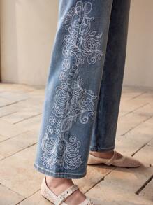 MOTF PREMIUM FLORAL EMBROIDERED STRAIGHT LEG JEANS,SPRING/SUMMER