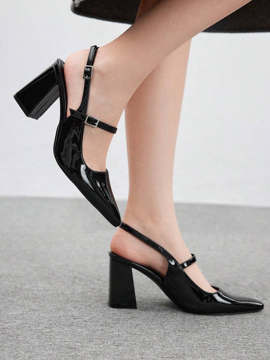 CUCCOO BIZCHIC 女式黑色漆皮圆头粗跟鞋，配带扣带 - 黑色 - 查看 1