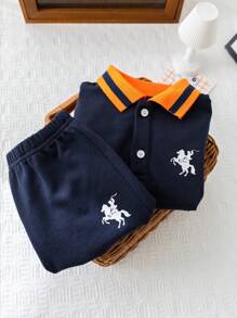 SHEIN Set di polo a contrasto navy e pantaloni con vita elastica per neonati/neonati, outfit estivo - Multicolore - Visualizzare 1