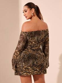 SHEIN X Phaith Montoya SHEIN BAE 大码女式豹纹虎纹露肩喇叭袖连衣裙，适合咆哮的20多岁、茶会、情人节、办公室、新年派对、性感俱乐部、节日派对、端庄、迷你连衣裙、夏季、文艺复兴、除夕夜、西部、乡村音乐会、工作、迪斯科、度假、商务、晚会 - 彩色 - 查看 2