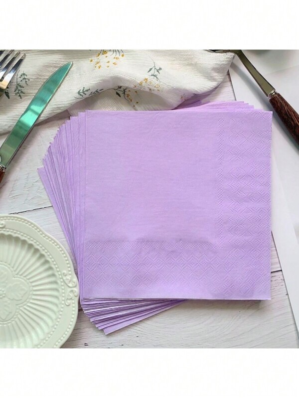 SHEIN 20 guardanapos descartáveis de 2 camadas, cor sólida, roxo claro, 33 x 33 cm, para festas e casamentos, Dia dos Namorados, casamento, aniversário, Dia das Mães, Páscoa, decorações de formatura, despedida de solteira, itens de casamento, artigos para festas, despedida de solteira, decorações para chá de bebê, decoração de Ramadã, chá de panela, Dia de São Patrício, decoração de Halloween, volta às aulas, decoração de outono, decorações de Natal